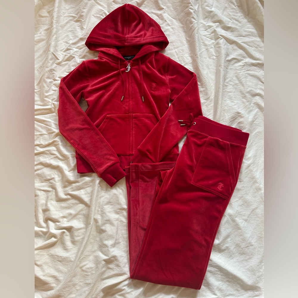 juicy couture hoodie and pant set